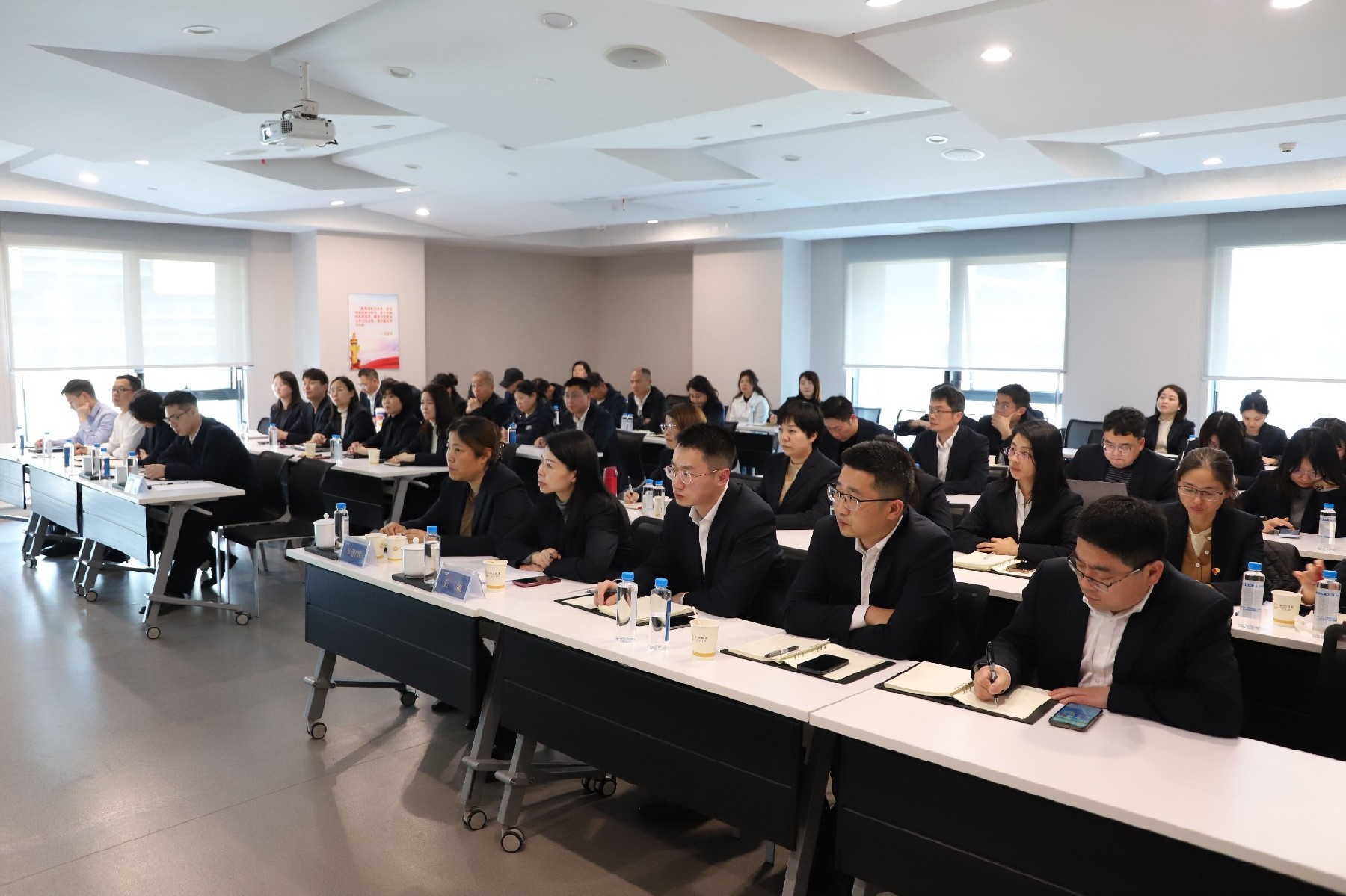 新闻资讯-湖南能源集团新能源投资有限公司【官网】-|新能源公司|
